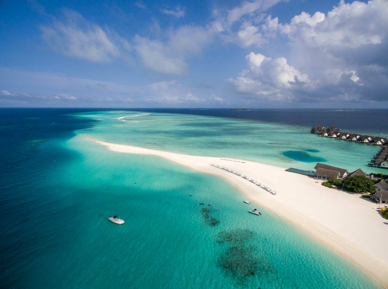 Four Seasons Resort Maldives at Landaa Giraavaru